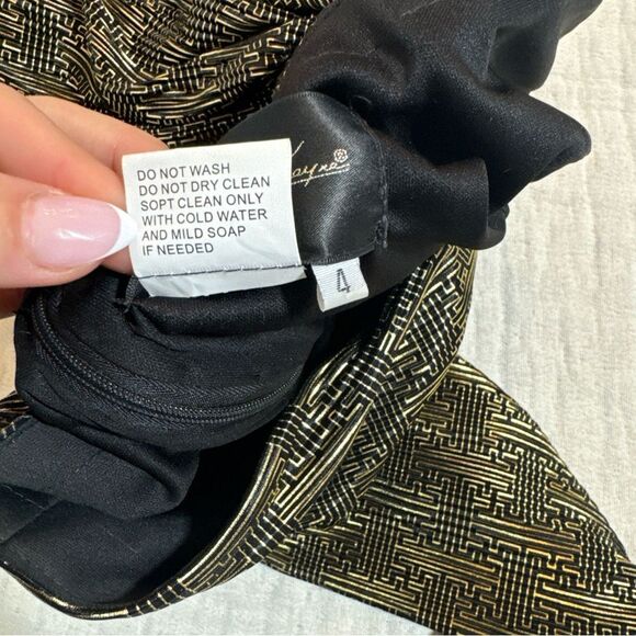 Johnathan Kayne 2884 Long Sleeve Metallic Printed Jumpsuit Size 4 - Picture 7 of 12